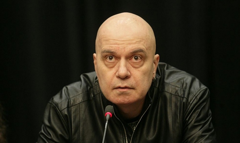 Слави Трифонов: Колкото съм гей, толкова и партията ми се разпада